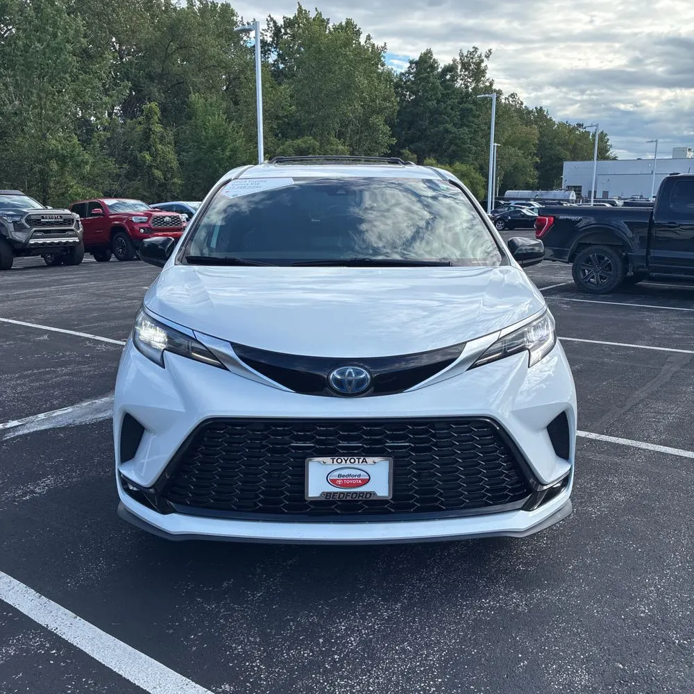 2023 Toyota Sienna XSE 7-Passenger