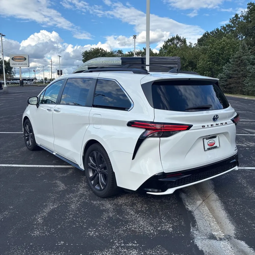 2023 Toyota Sienna XSE 7-Passenger