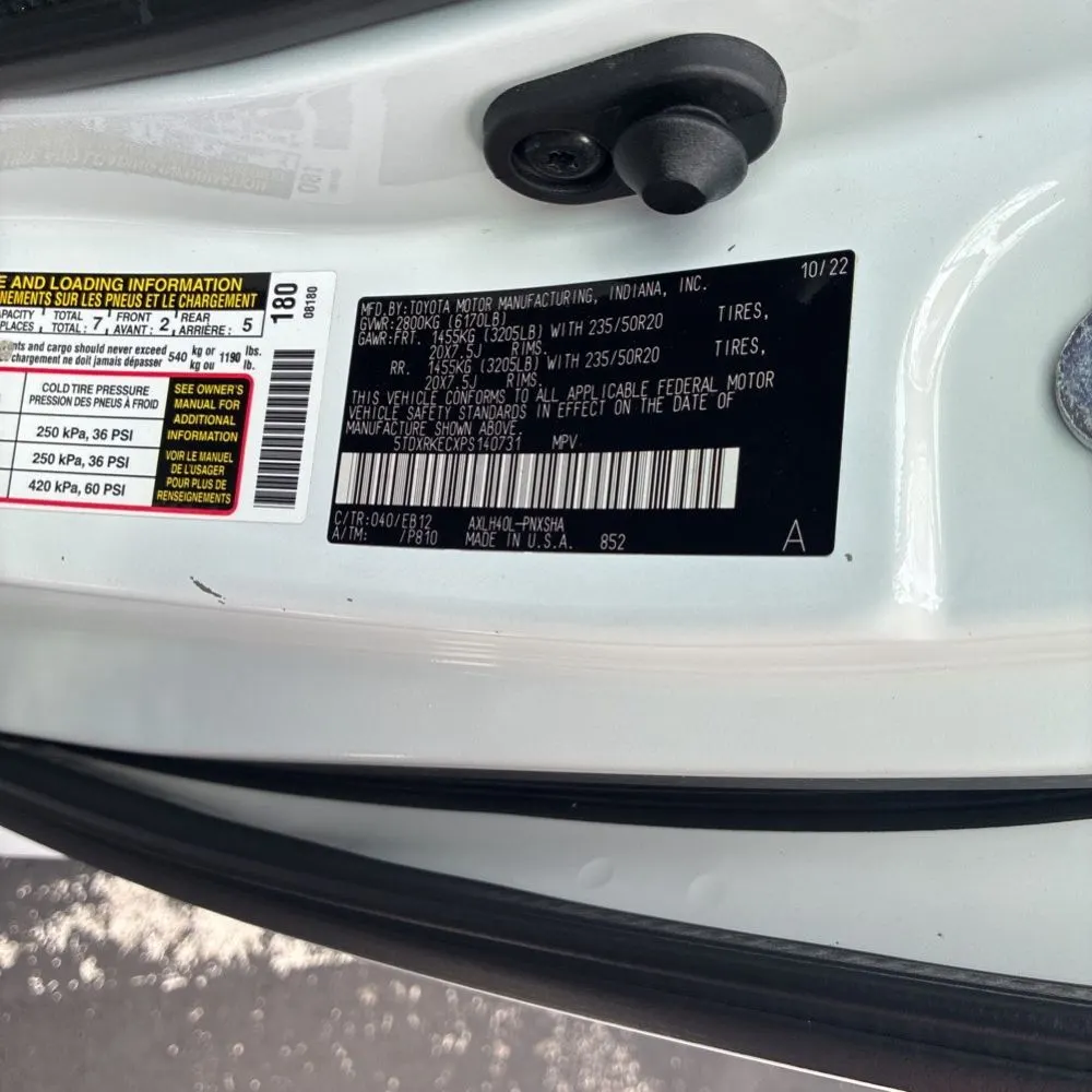 2023 Toyota Sienna XSE 7-Passenger