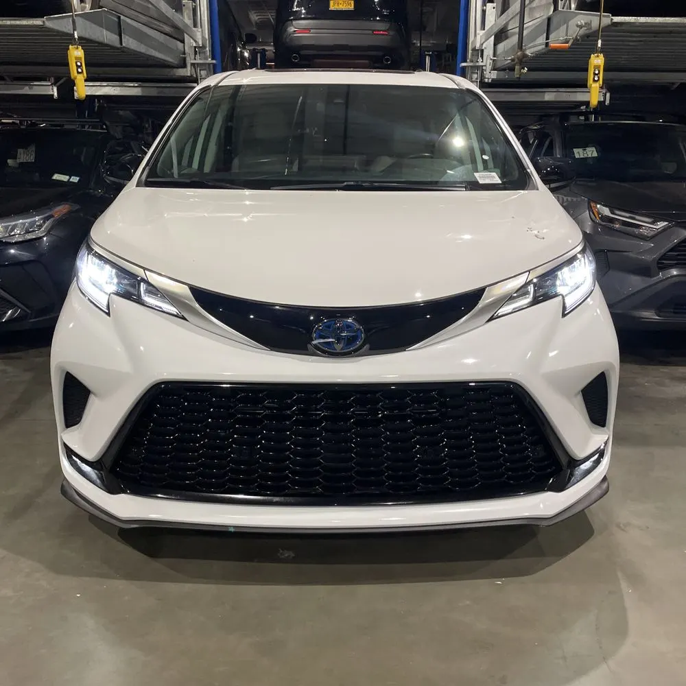 2023 Toyota Sienna XSE 7-Passenger