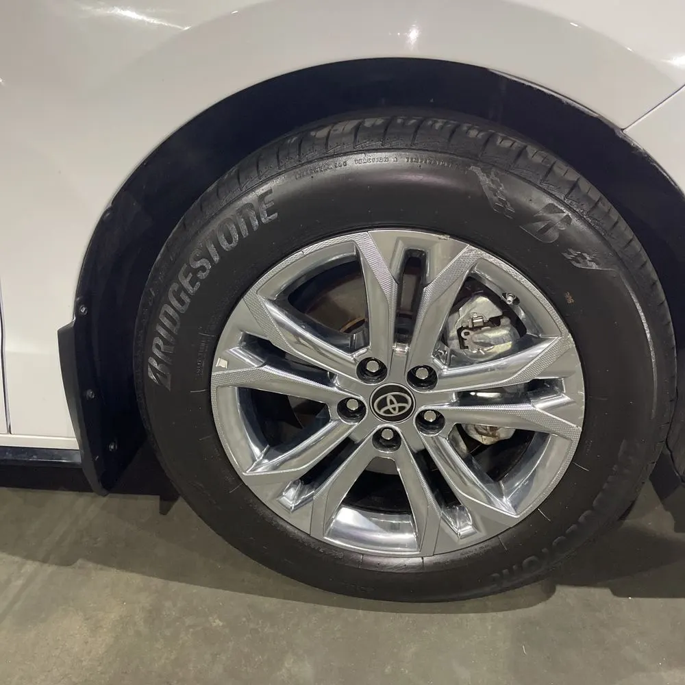 2023 Toyota Sienna XSE 7-Passenger