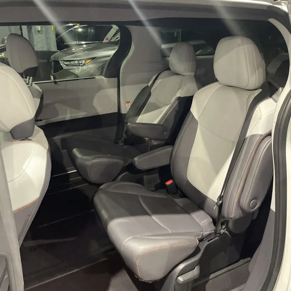 2023 Toyota Sienna XSE 7-Passenger
