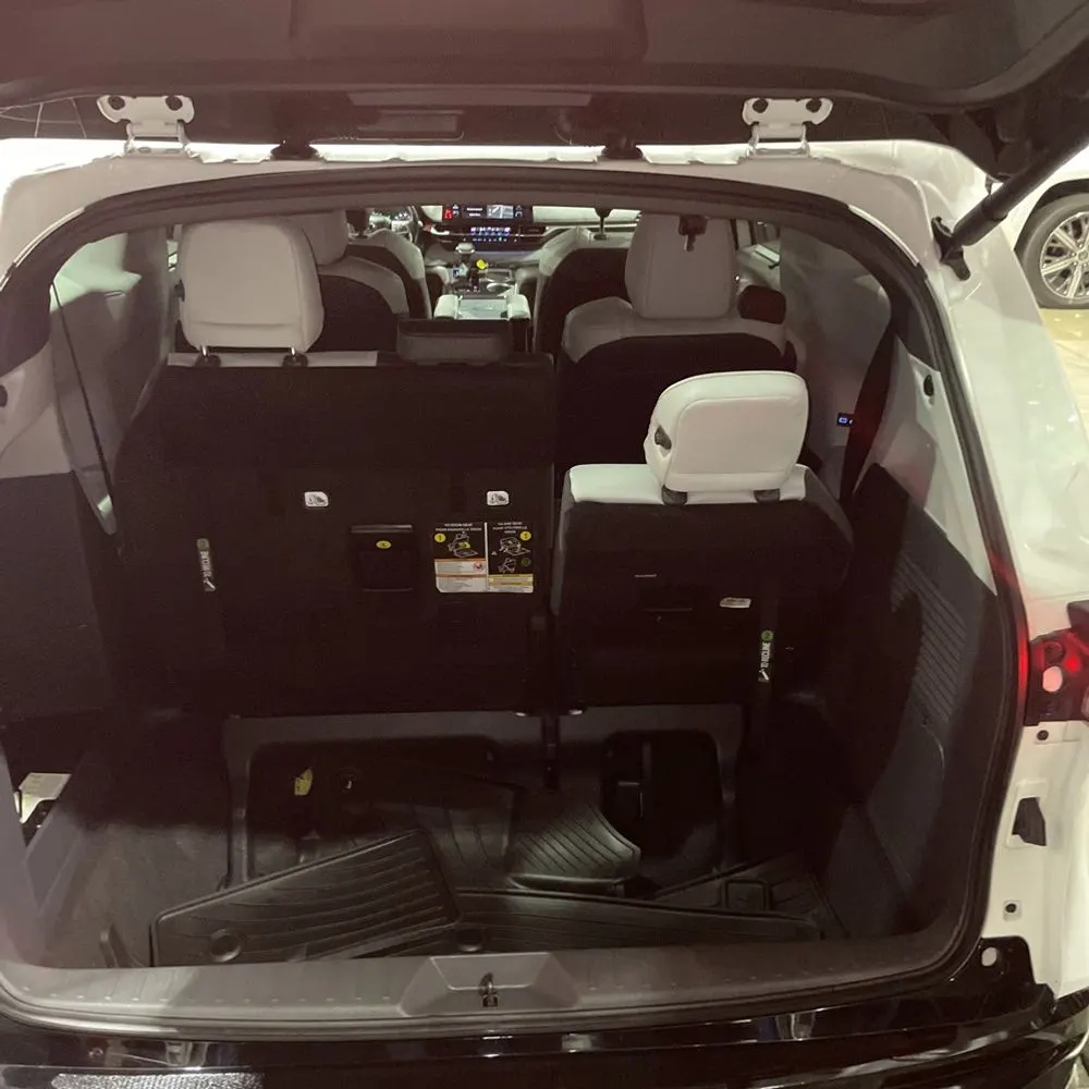 2023 Toyota Sienna XSE 7-Passenger