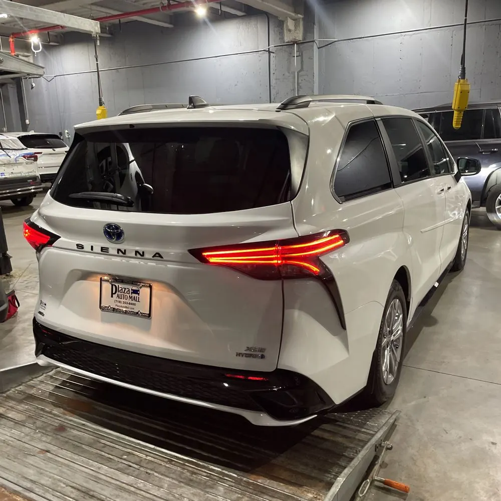 2023 Toyota Sienna XSE 7-Passenger