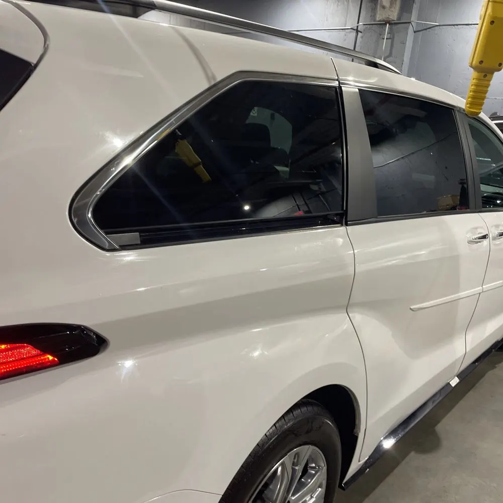 2023 Toyota Sienna XSE 7-Passenger