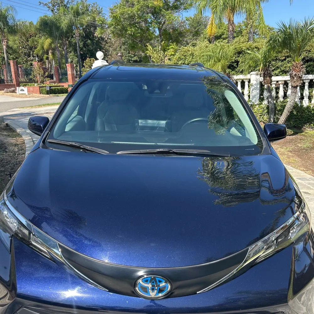 2024 Toyota Sienna XLE 8-Passenger