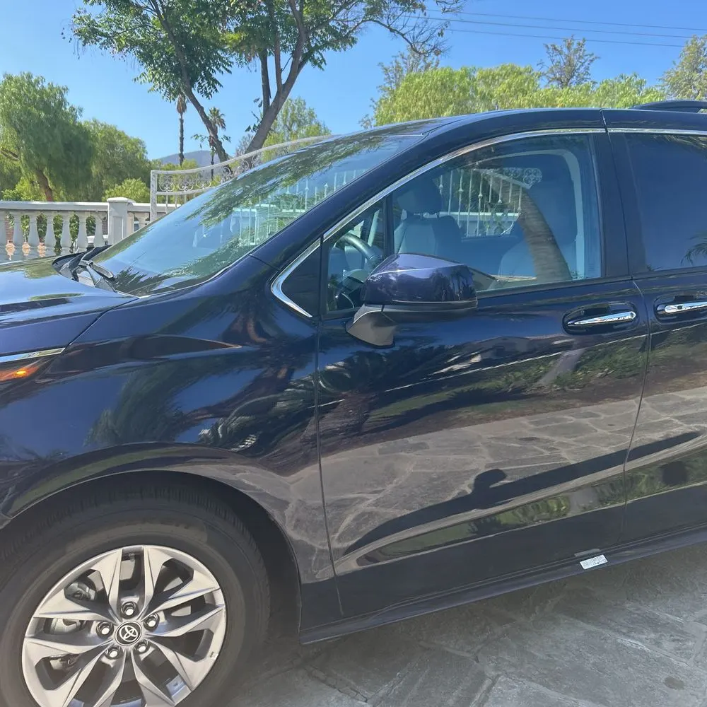 2024 Toyota Sienna XLE 8-Passenger