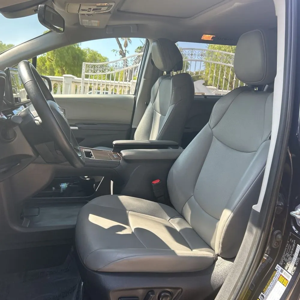 2024 Toyota Sienna XLE 8-Passenger