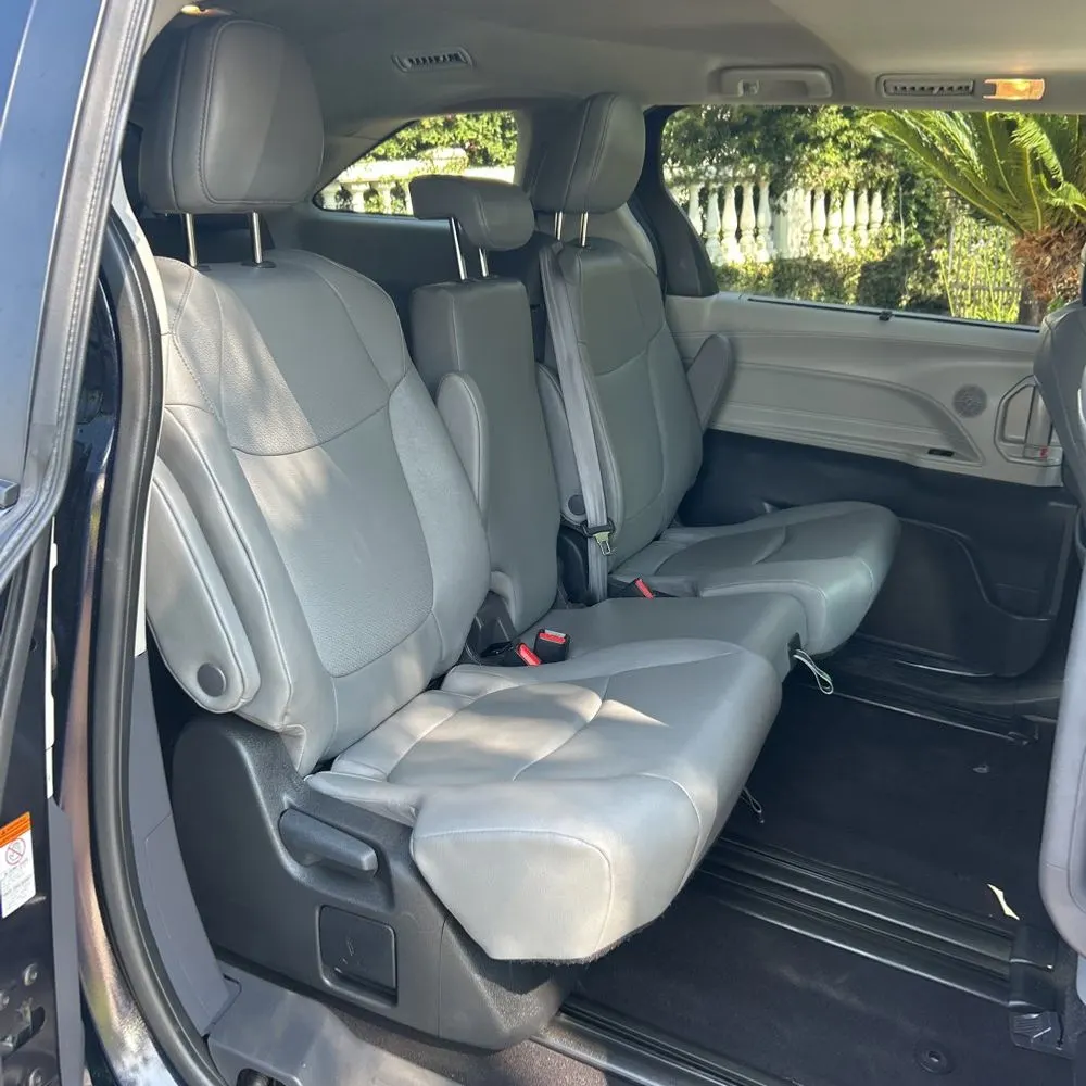 2024 Toyota Sienna XLE 8-Passenger