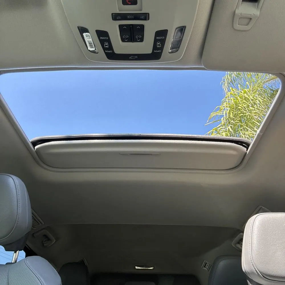 2024 Toyota Sienna XLE 8-Passenger