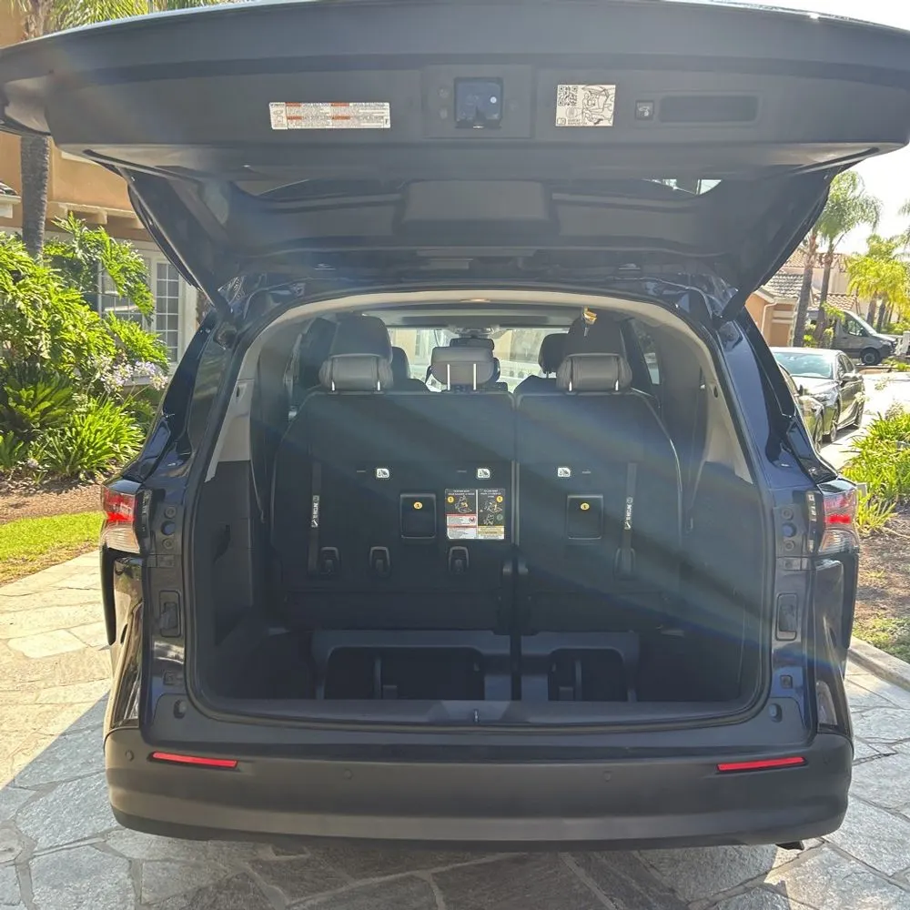 2024 Toyota Sienna XLE 8-Passenger