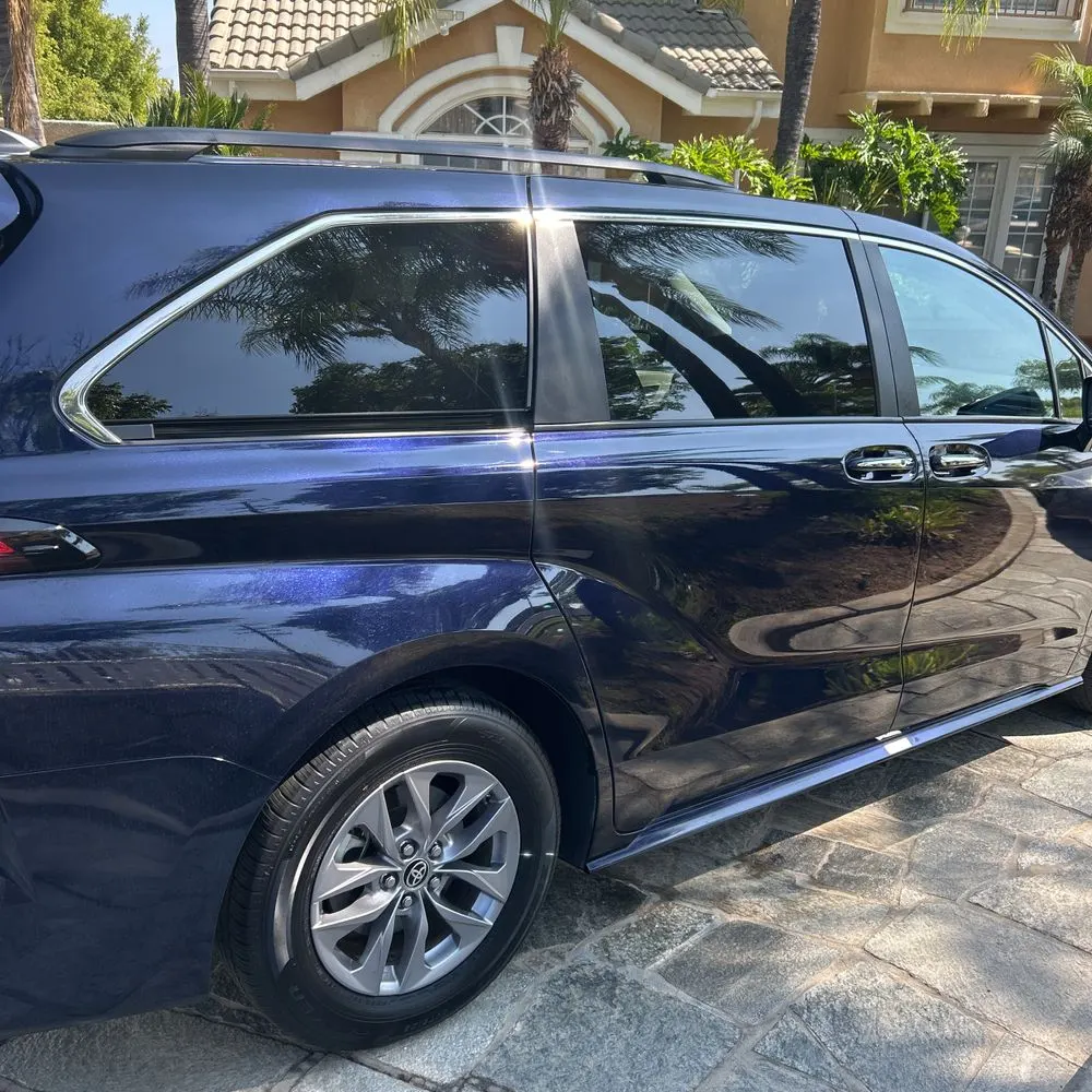 2024 Toyota Sienna XLE 8-Passenger