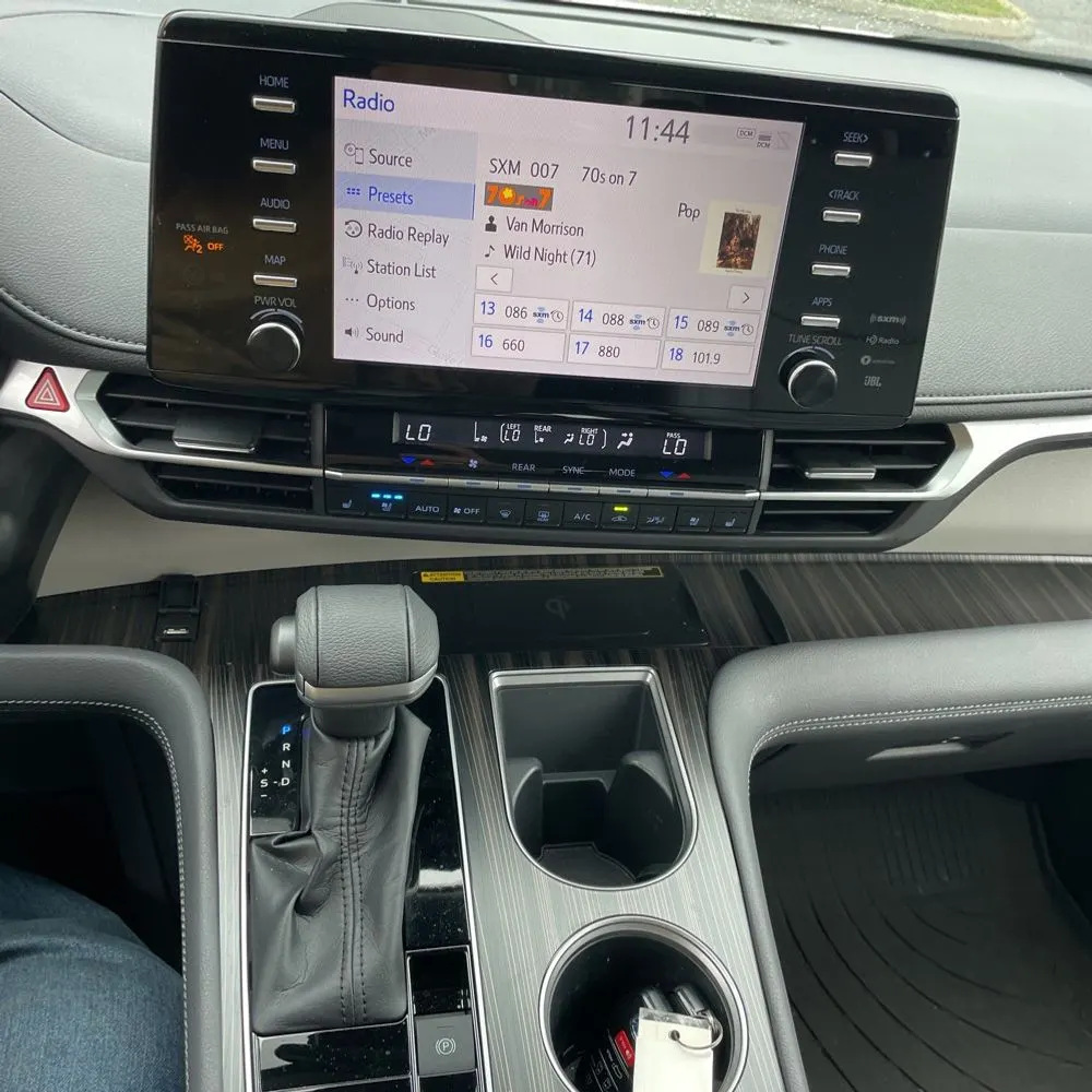 2022 Toyota Sienna Limited 7-Passenger