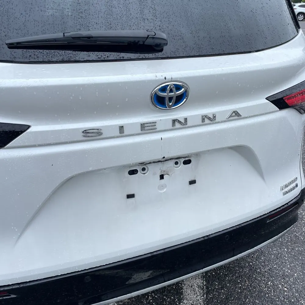 2022 Toyota Sienna Limited 7-Passenger