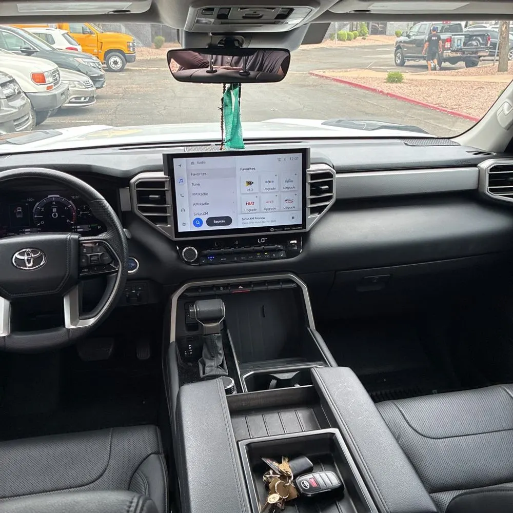 2023 Toyota Tundra Limited HV