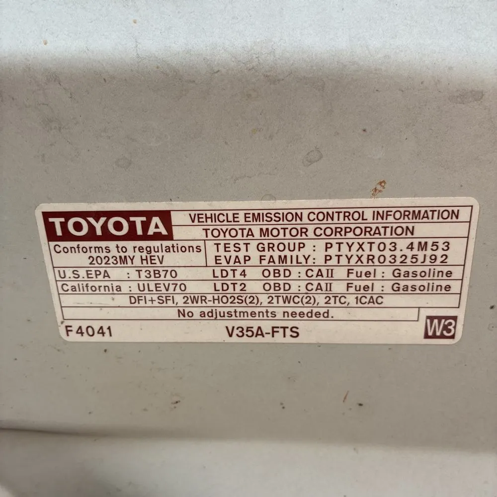 2023 Toyota Tundra Limited HV