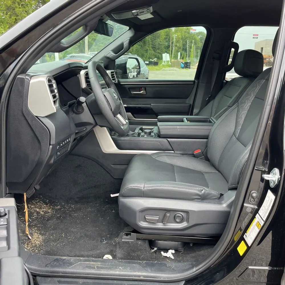 2025 Toyota Tundra Limited HV