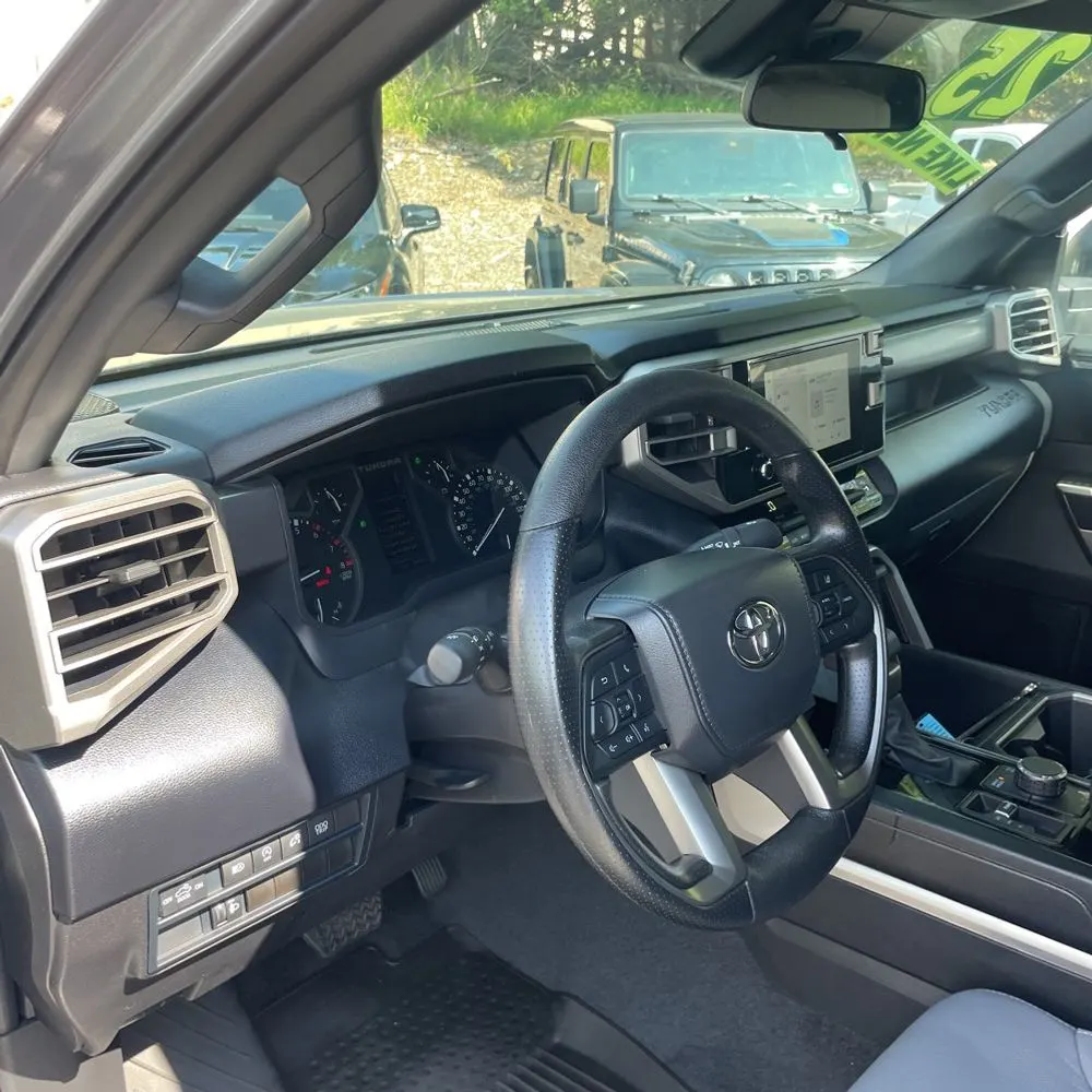 2025 Toyota Tundra SR5