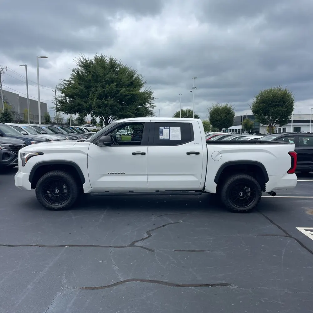 2022 Toyota Tundra SR5