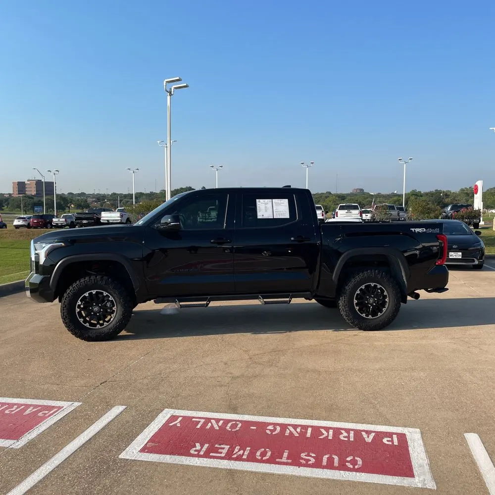 2025 Toyota Tundra SR5