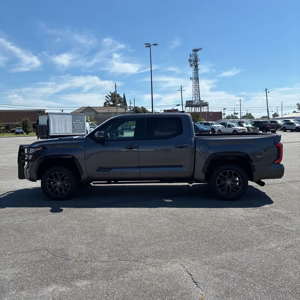 2022 Toyota Tundra Platinum HV