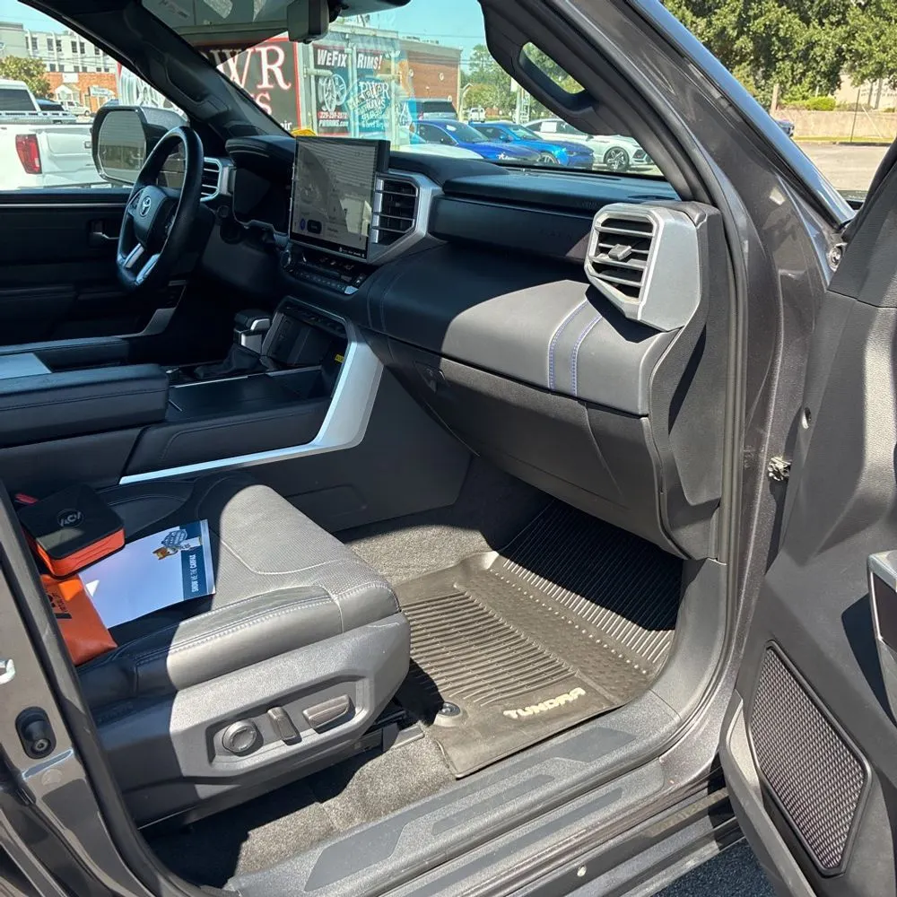 2022 Toyota Tundra Platinum HV