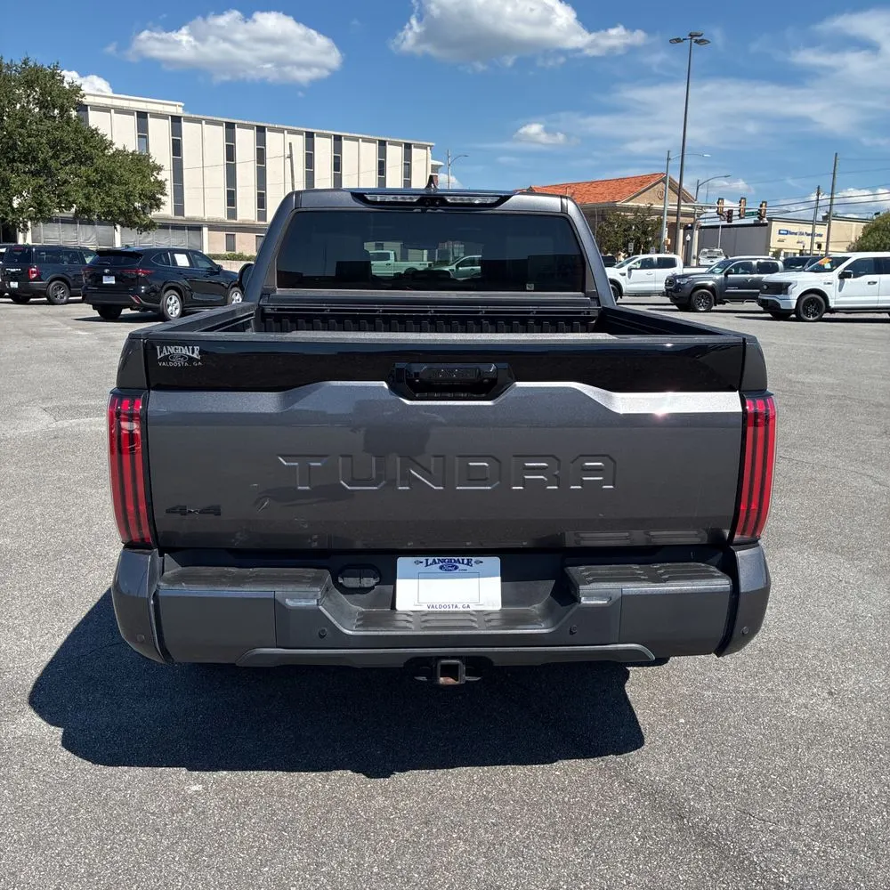 2022 Toyota Tundra Platinum HV