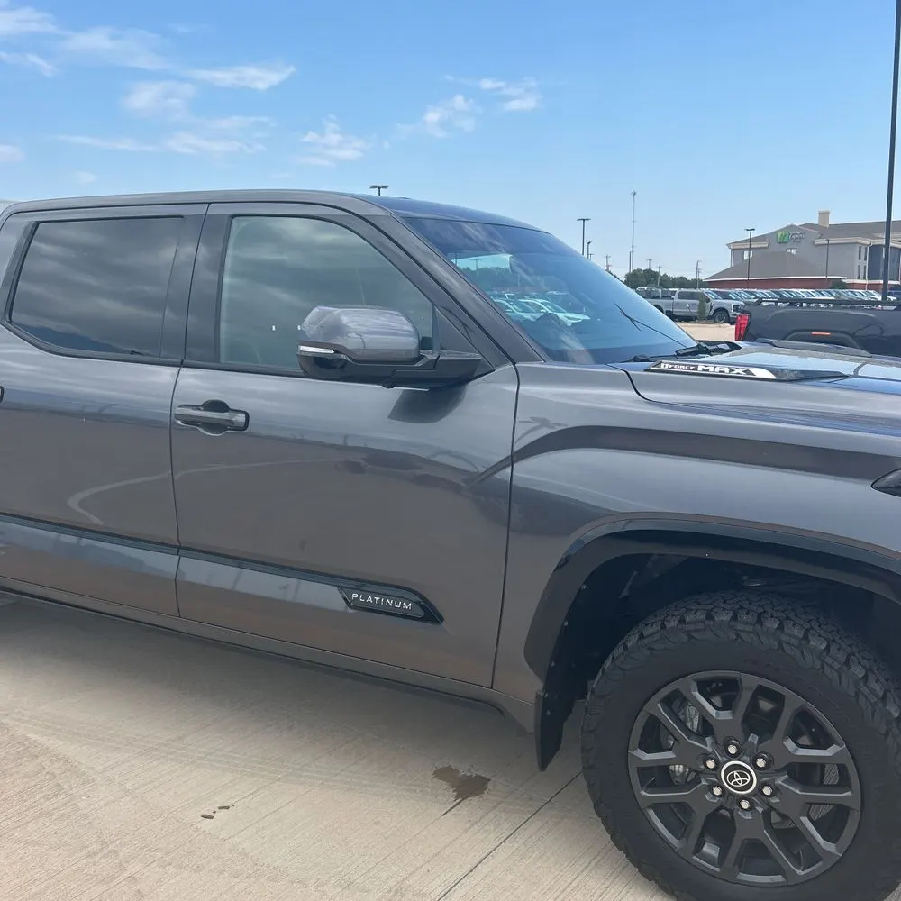 2023 Toyota Tundra Platinum HV