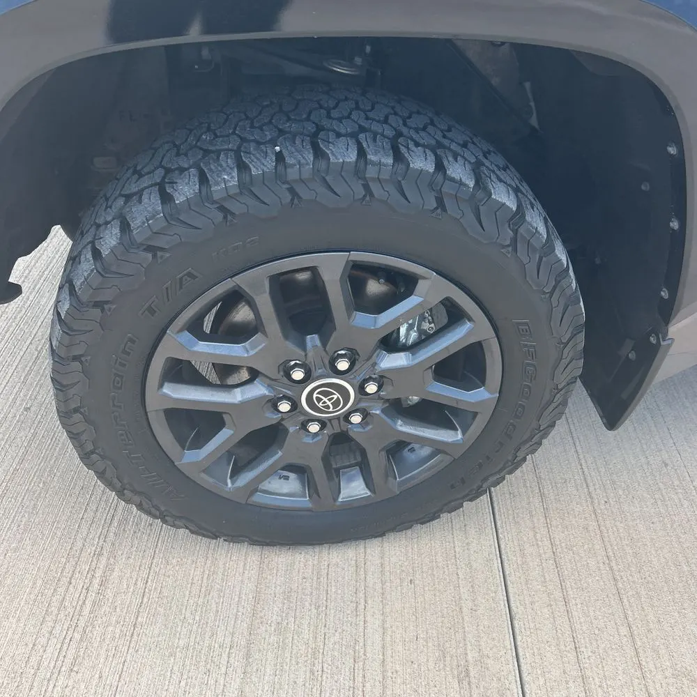 2023 Toyota Tundra Platinum HV
