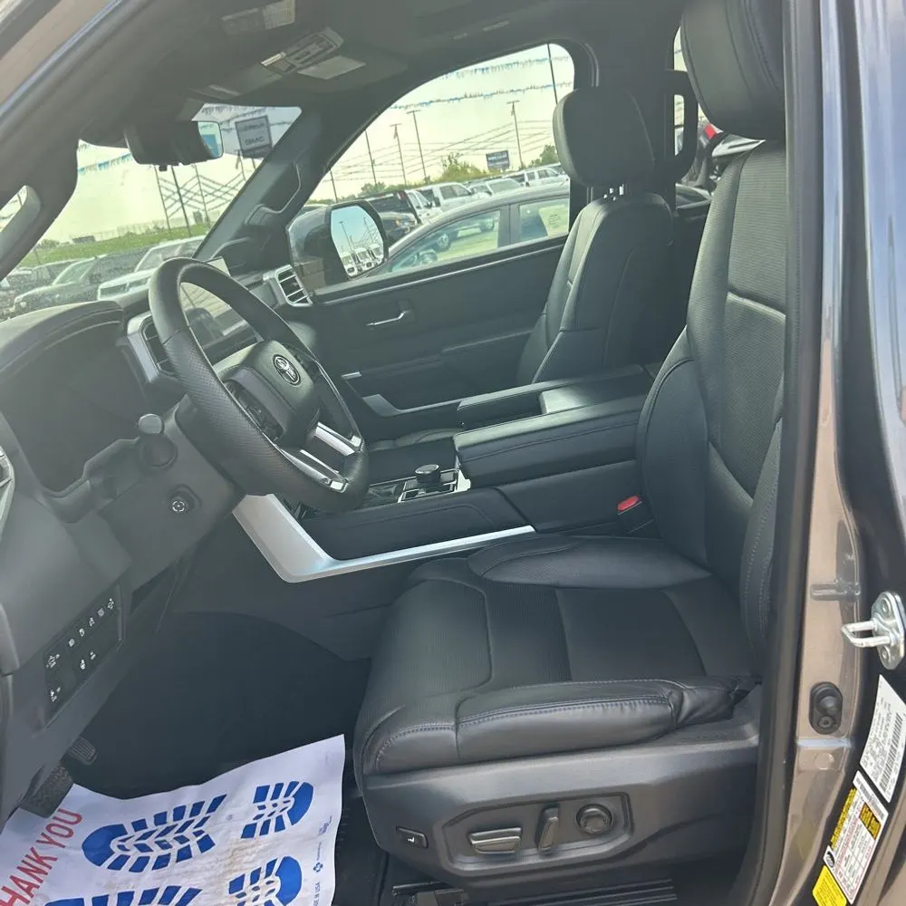2023 Toyota Tundra Platinum HV