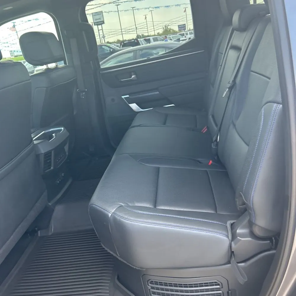 2023 Toyota Tundra Platinum HV