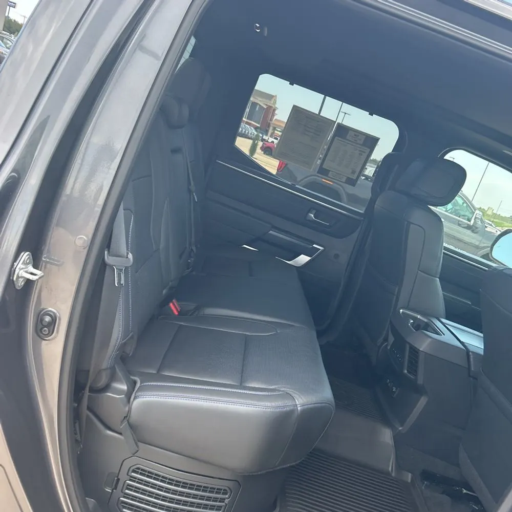 2023 Toyota Tundra Platinum HV