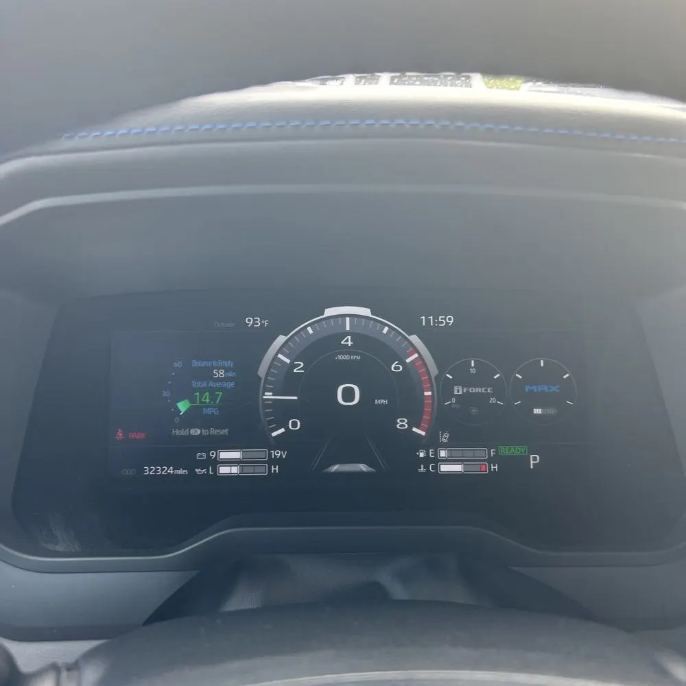 2023 Toyota Tundra Platinum HV