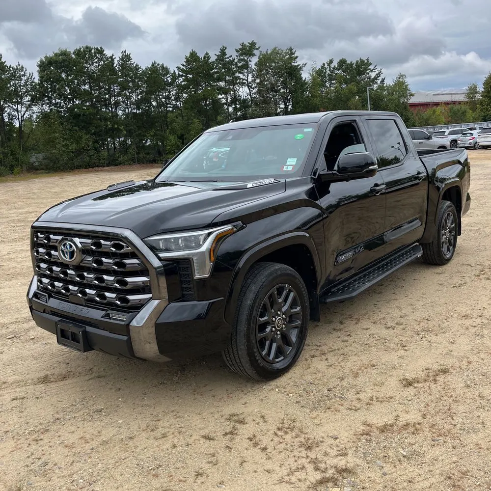 2023 Toyota Tundra Platinum HV