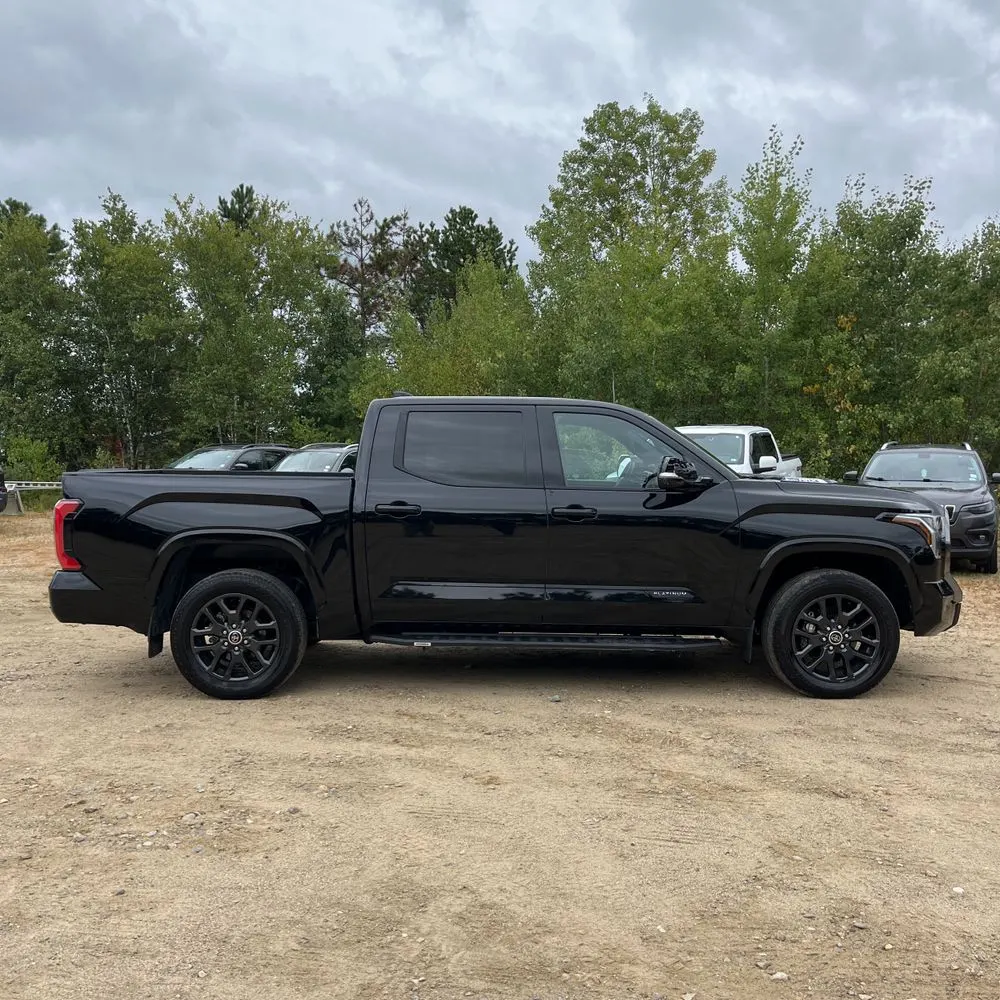 2023 Toyota Tundra Platinum HV