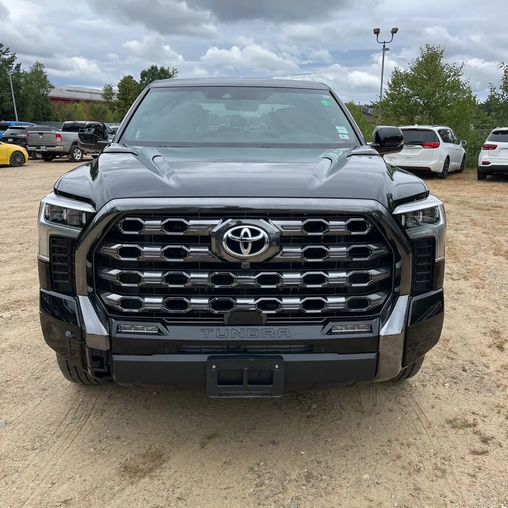2023 Toyota Tundra Platinum HV
