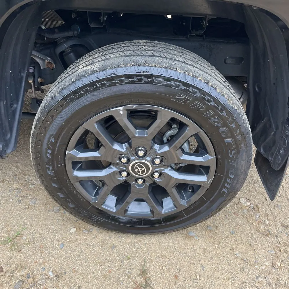 2023 Toyota Tundra Platinum HV