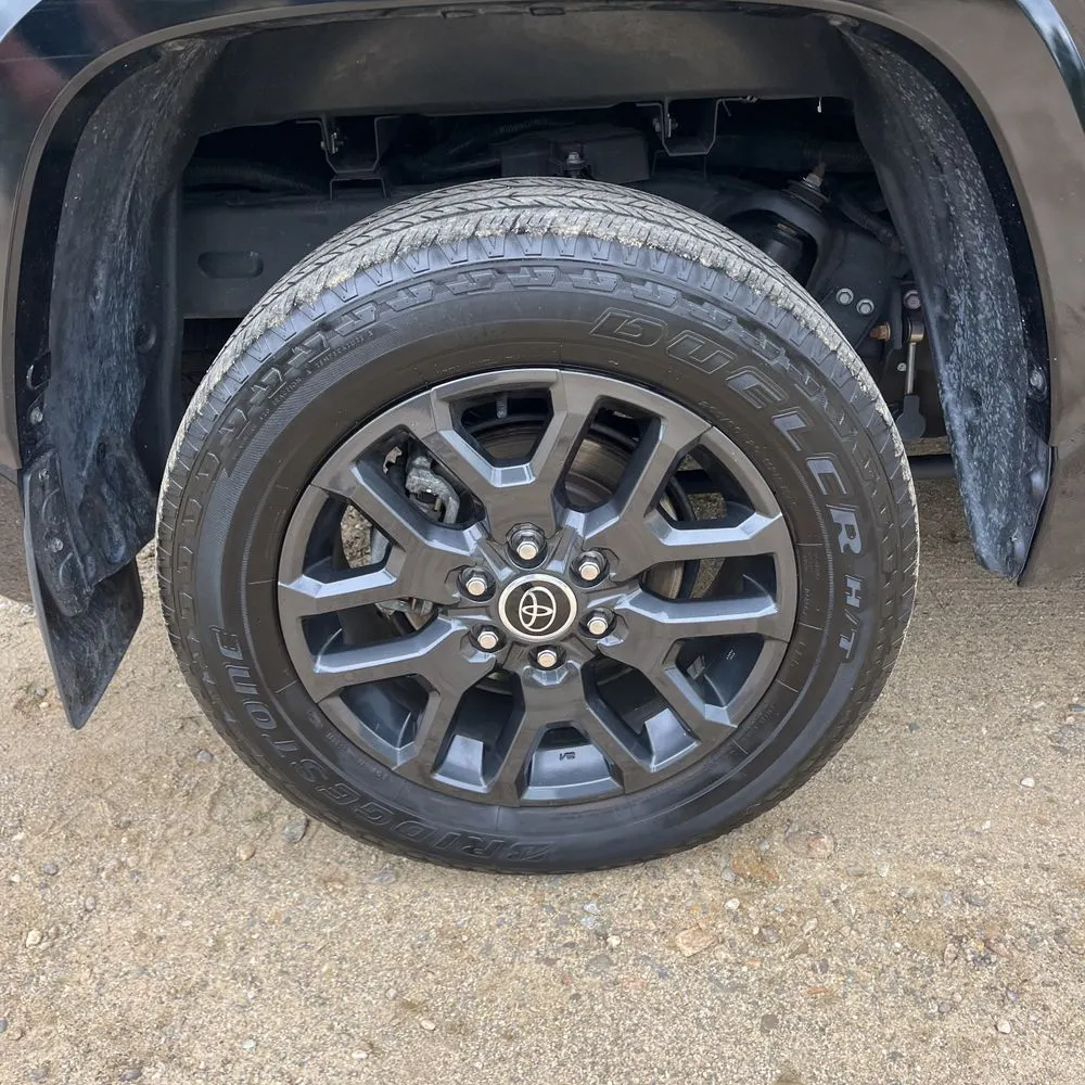 2023 Toyota Tundra Platinum HV