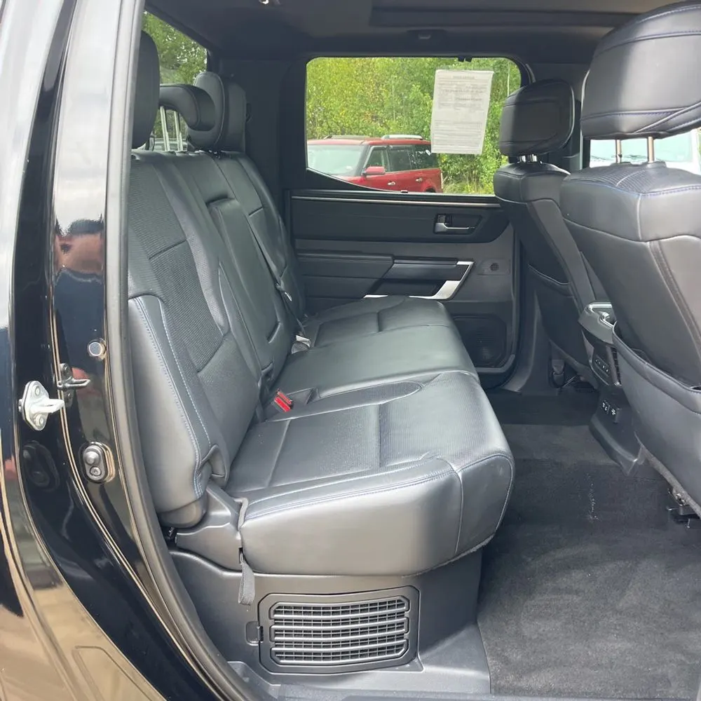 2023 Toyota Tundra Platinum HV