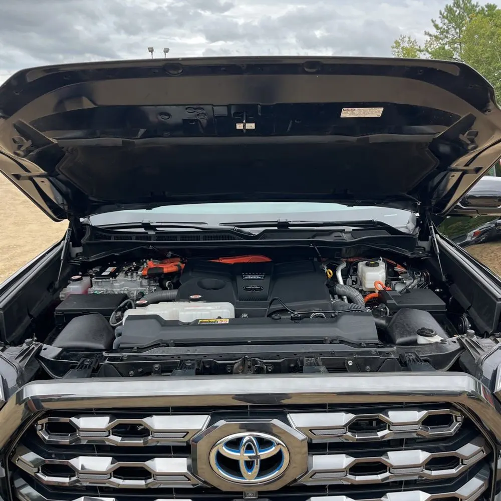 2023 Toyota Tundra Platinum HV