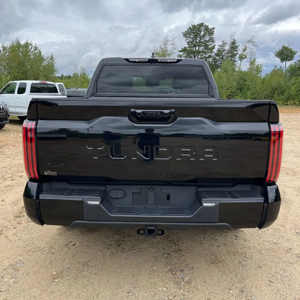 2023 Toyota Tundra Platinum HV