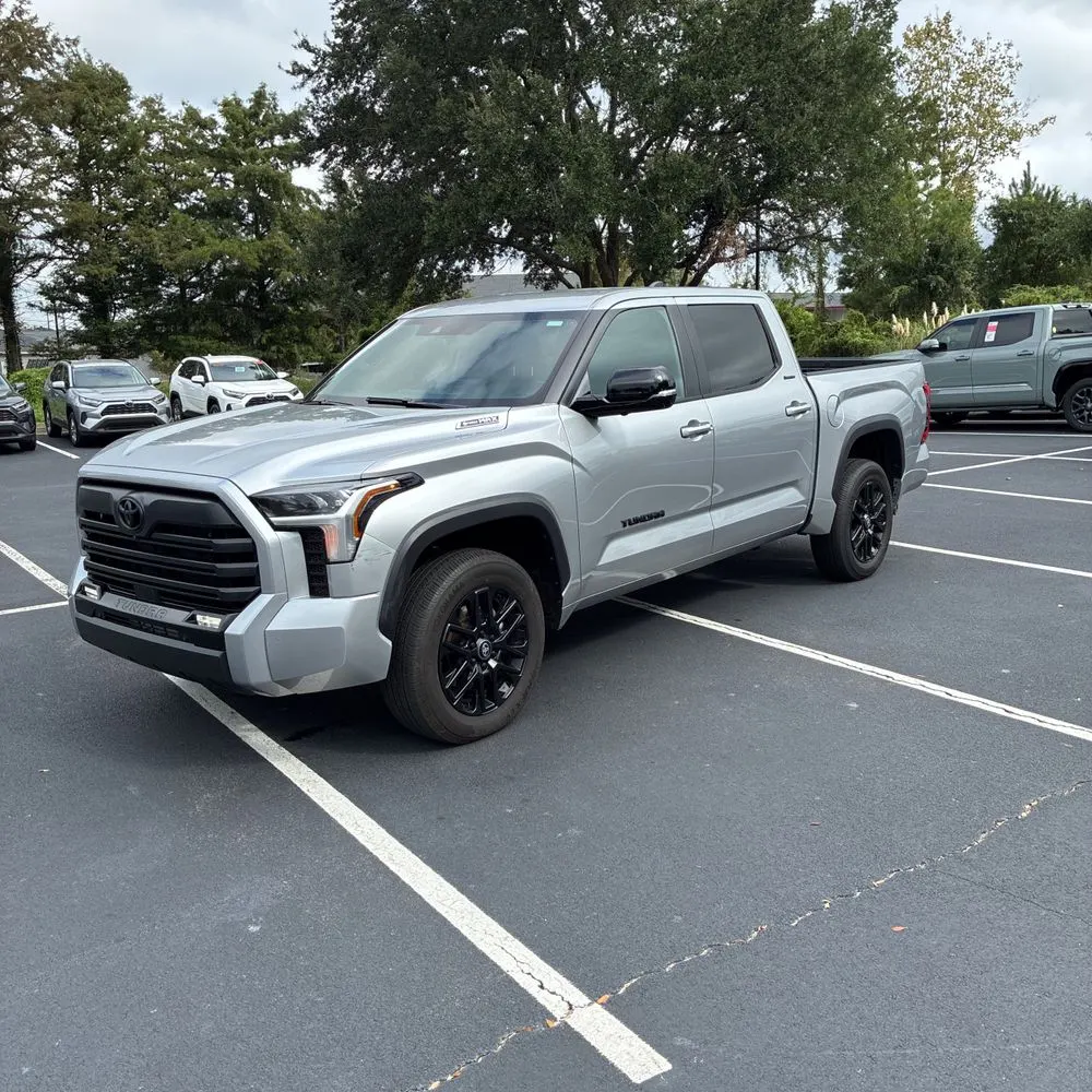 2025 Toyota Tundra Limited HV