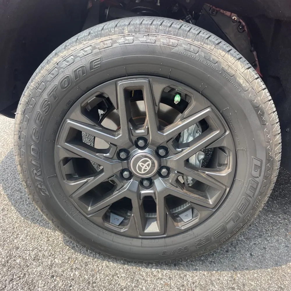 2025 Toyota Tundra Limited HV