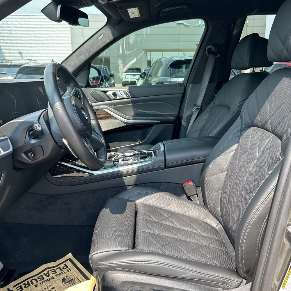2025 BMW X7 XDrive40i 4D SUV