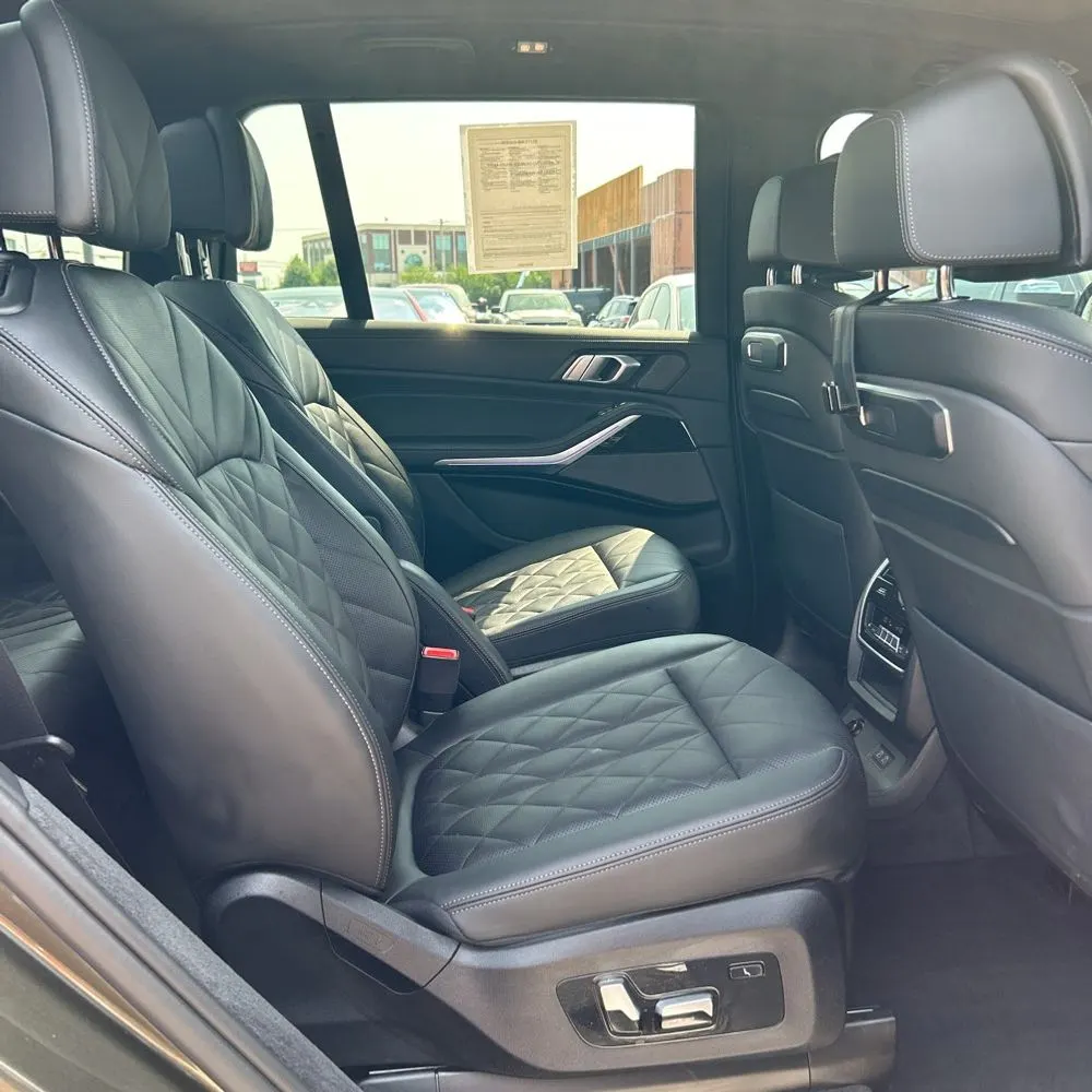 2025 BMW X7 XDrive40i 4D SUV