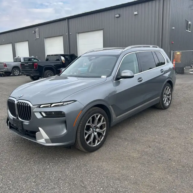 2023 BMW X7 xDrive40i