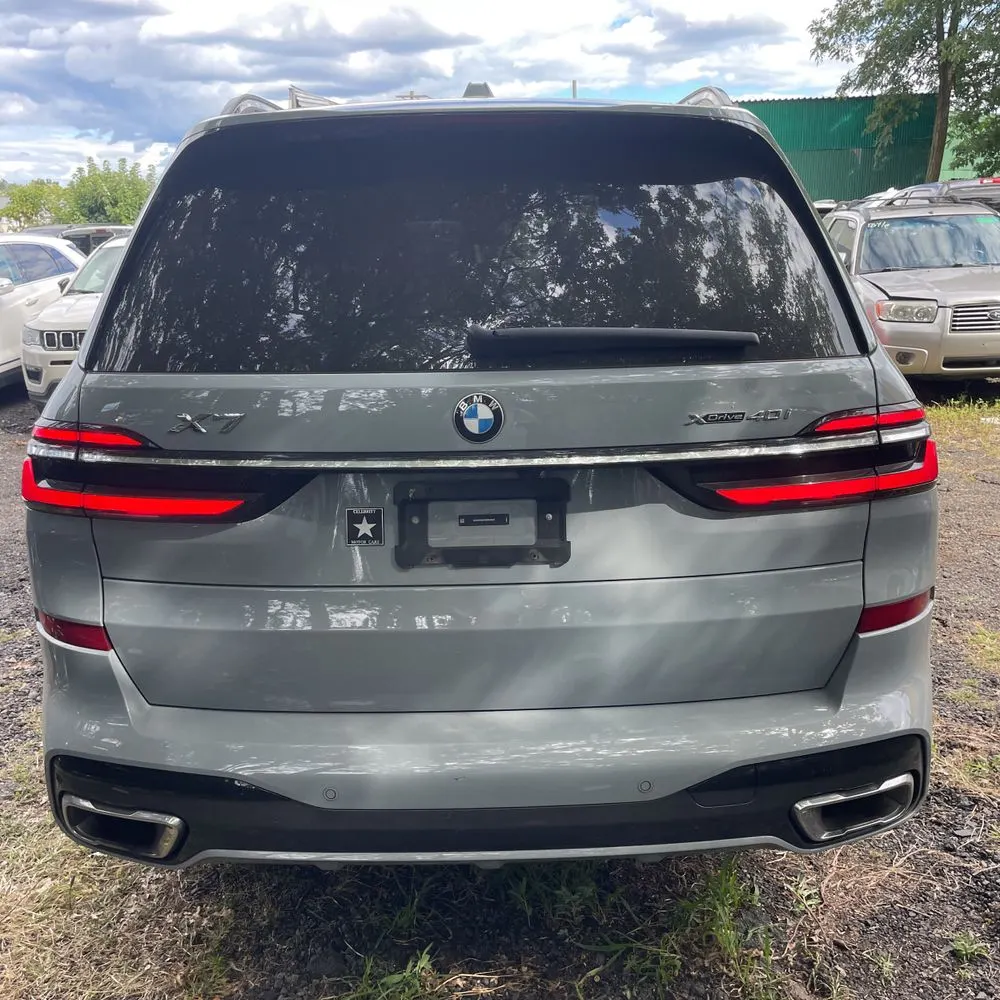 2025 BMW X7 XDrive40i