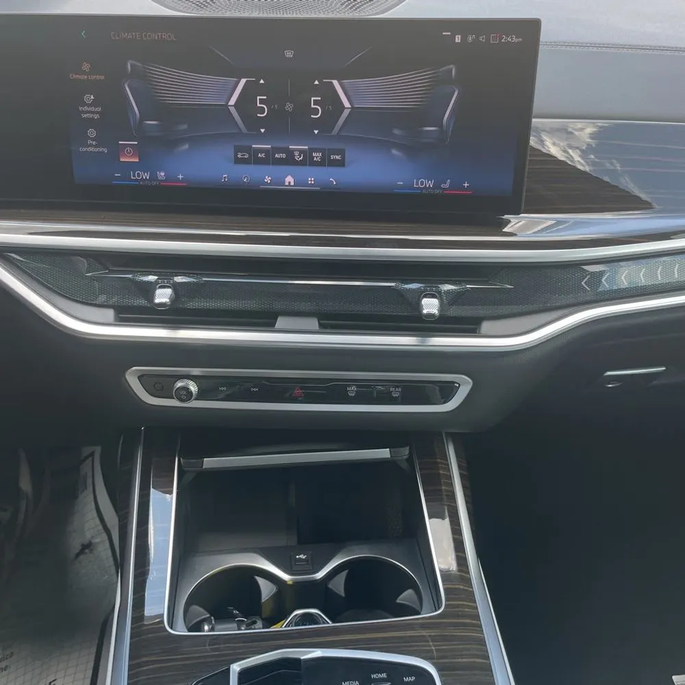 2025 BMW X7 XDrive40i