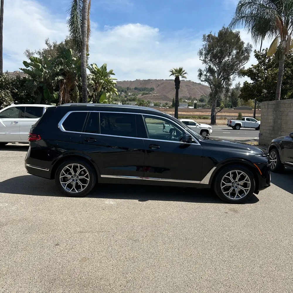 2025 BMW X7 XDrive40i