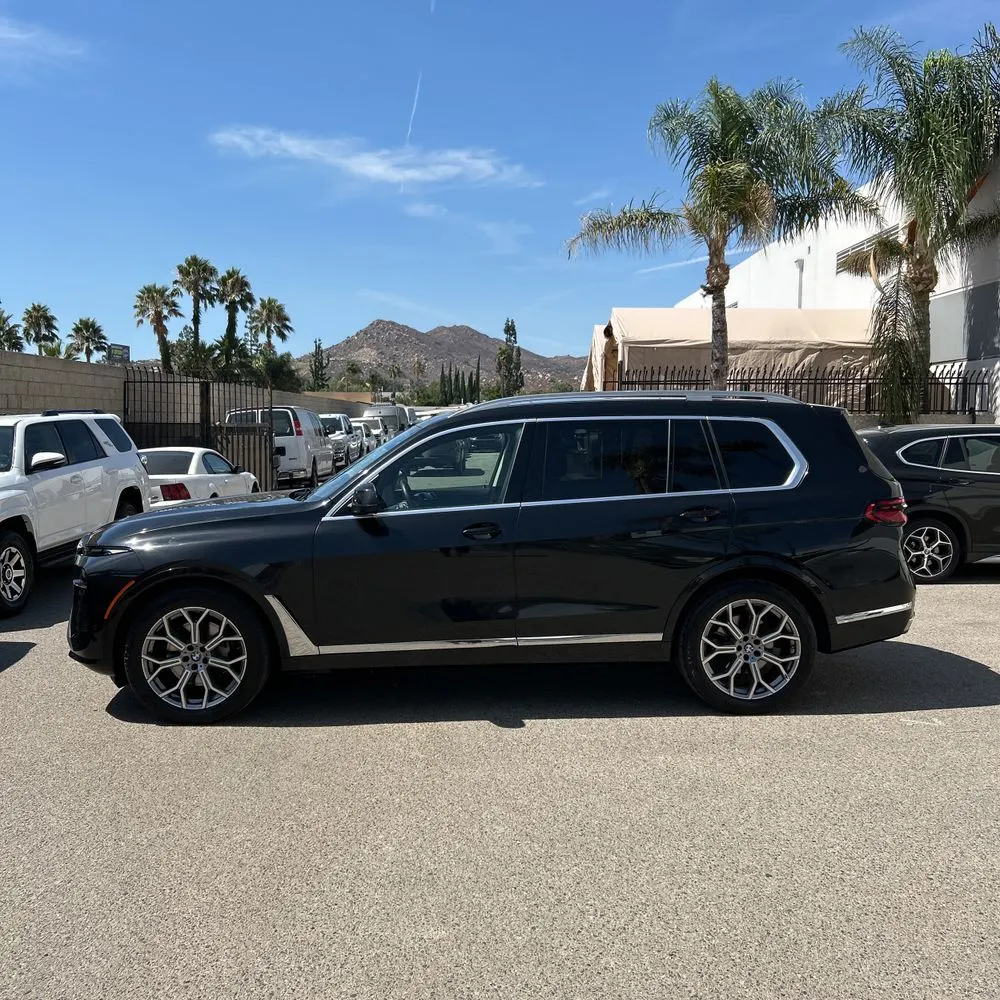 2025 BMW X7 XDrive40i